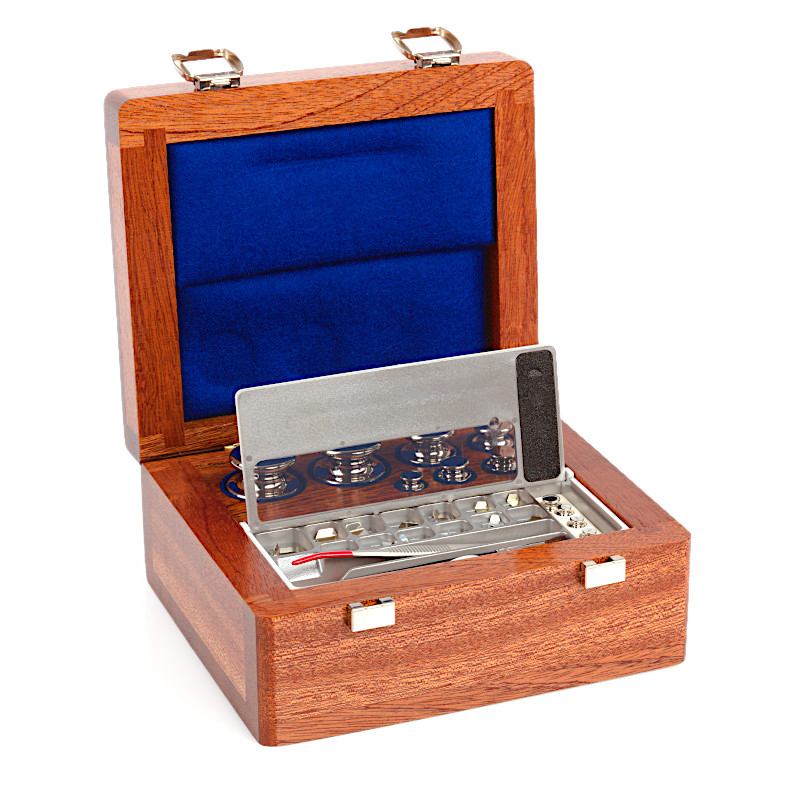 Cylindrique, ensemble (1 mg - 200 g), boîte en bois