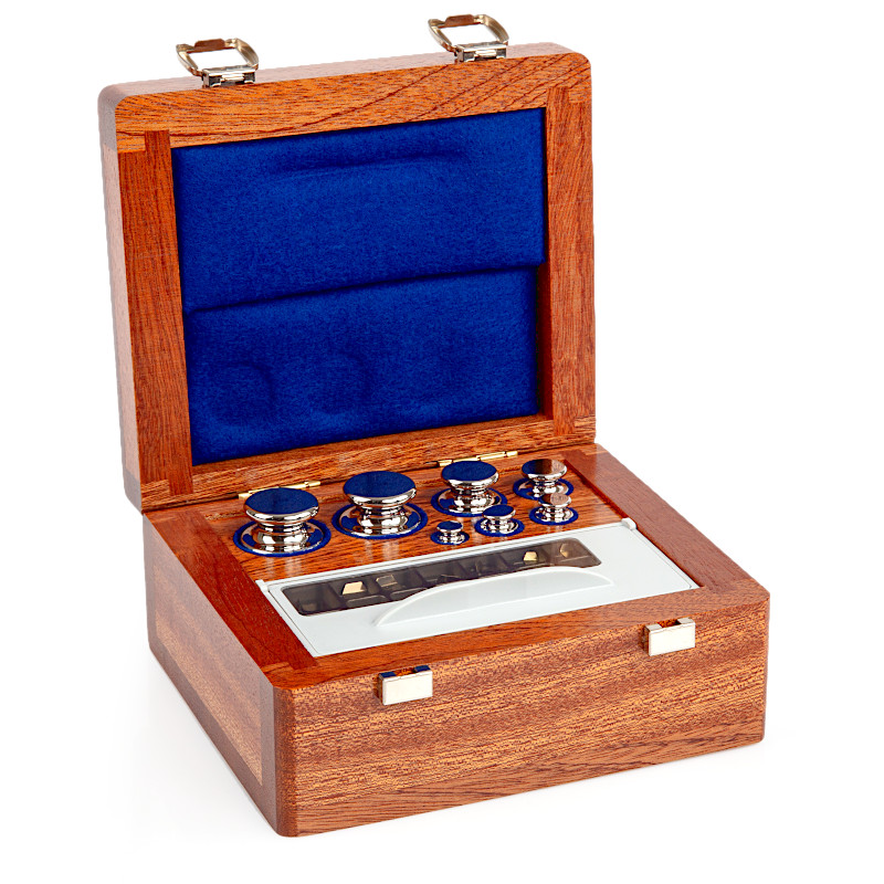 Cylindrique, ensembles (1 mg - 200 g), boîte en bois