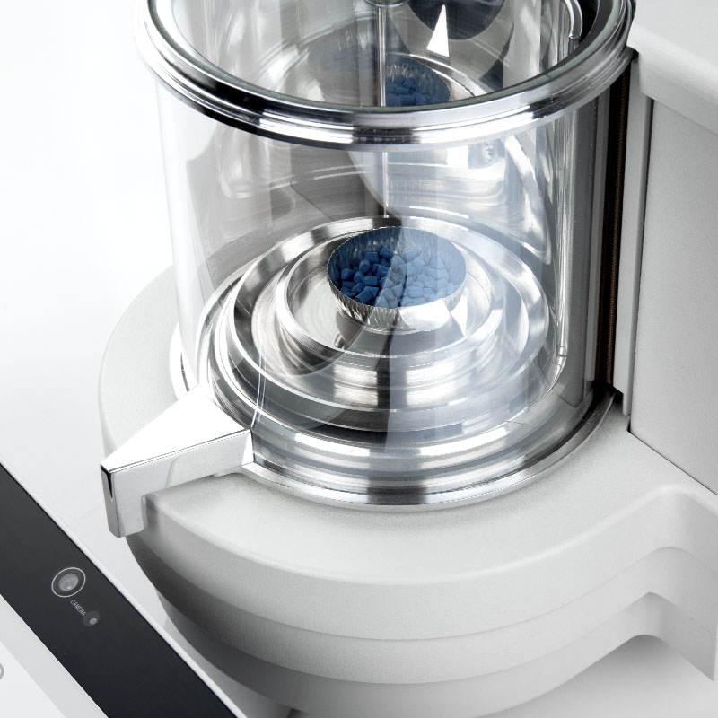 Récipient pour les ultra-microbalances, microbalances et balances analytiques